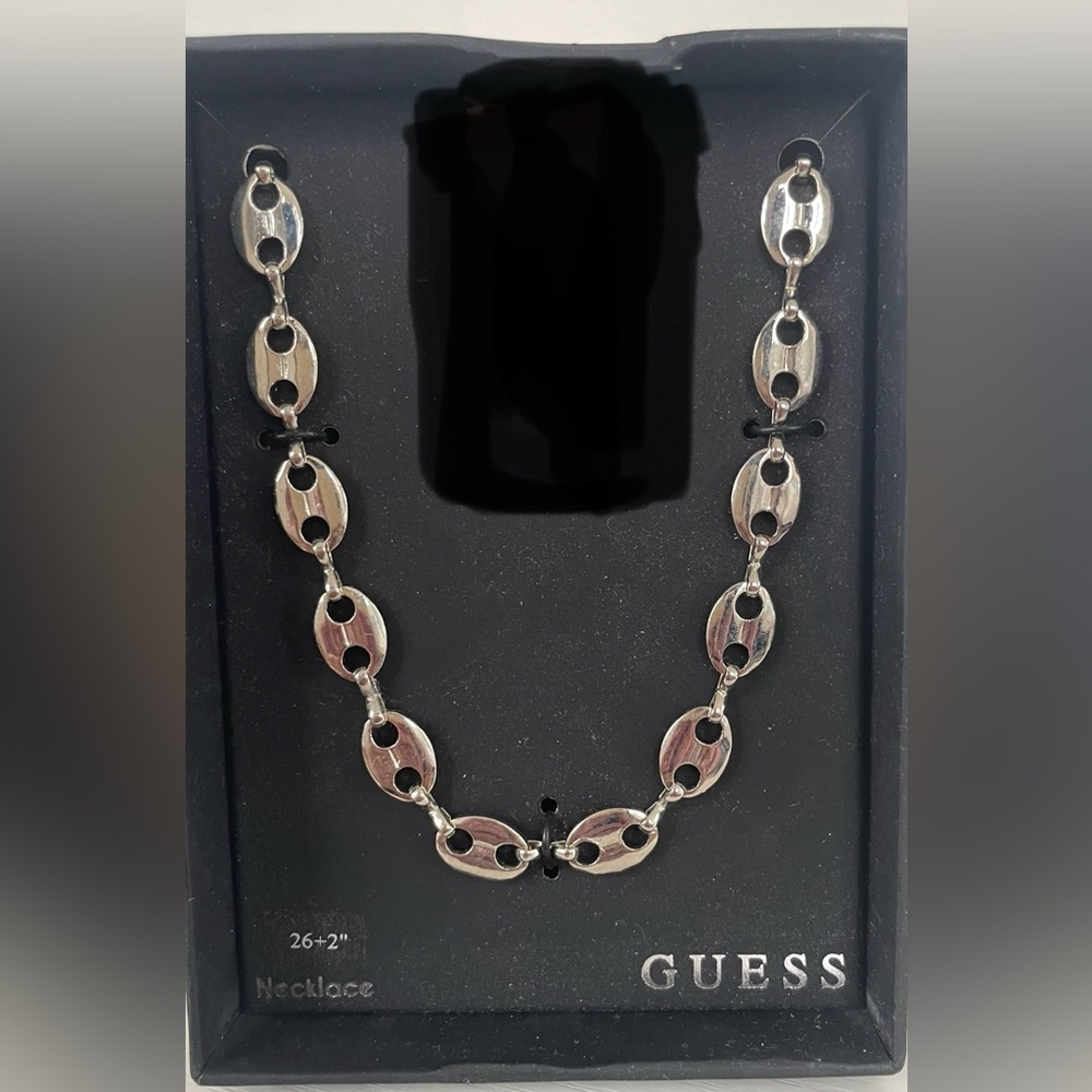 Elegant Silver Necklace